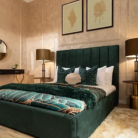 Qult - Emerald Rhapsody Apartament *