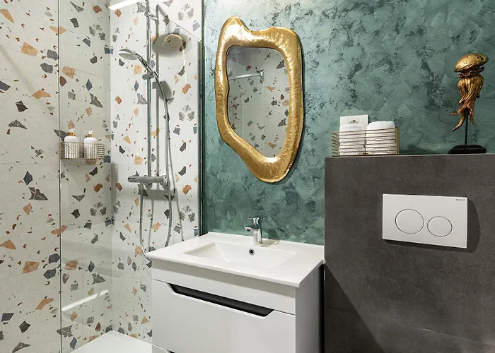 Qult - Emerald Rhapsody Bukareszt